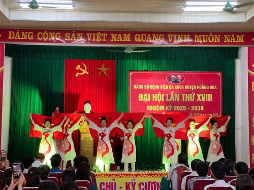 văn nghệ 3.jpg