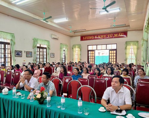 gen-h-hội trường bác đông.jpg