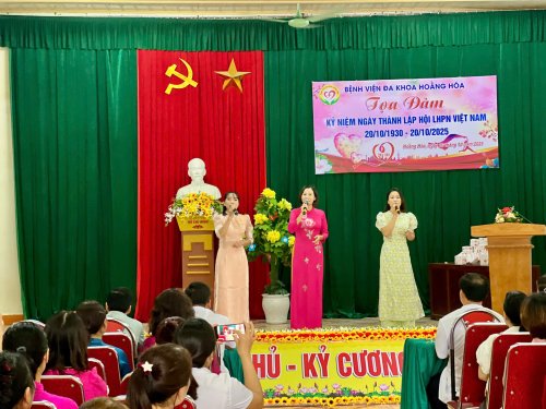 gen-h-CMinh Hát.jpg