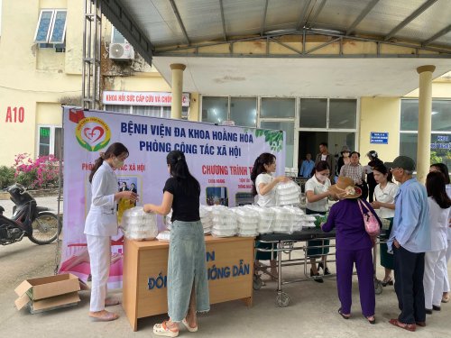 ph&aacute;t cơm.jpg