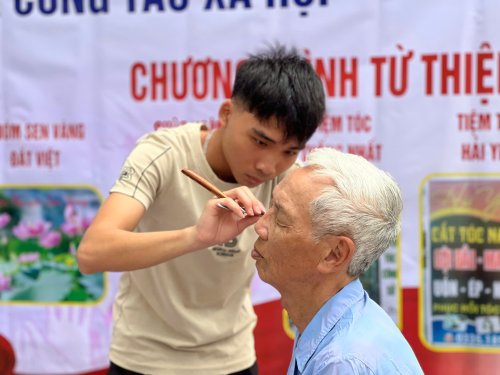 cạo r&acirc;u.jpg