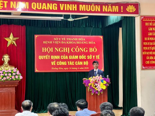 bs Tunng ph&aacute;t biểu.jpg